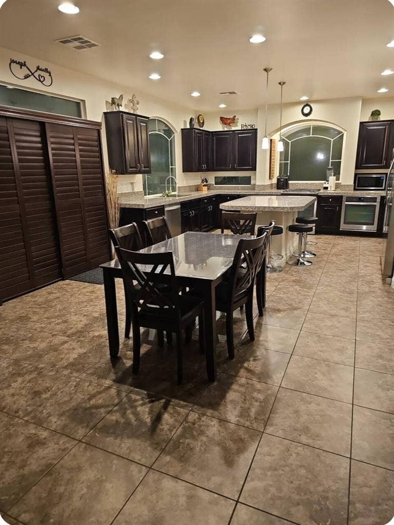 Male house Large Priv room, poolspa