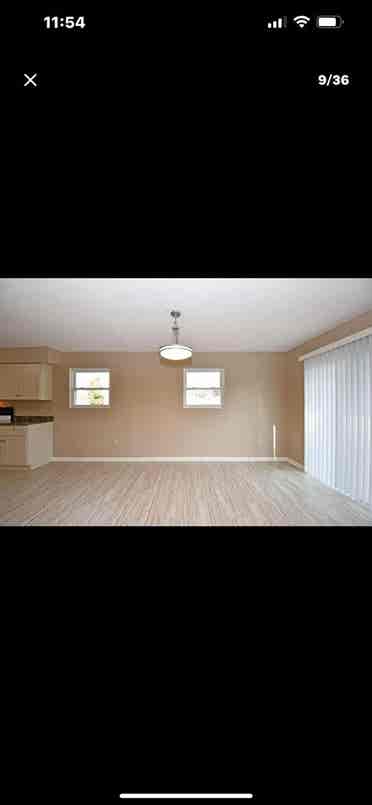 Room in a detached house