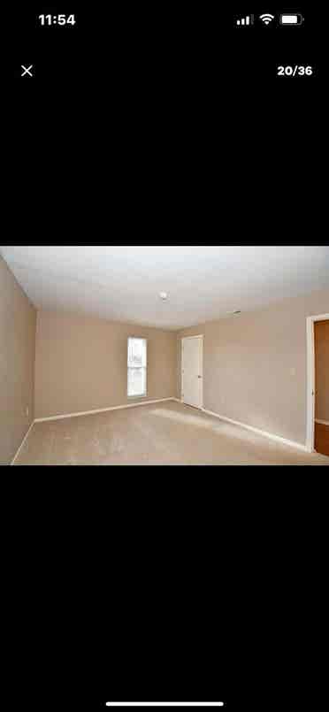 Room in a detached house