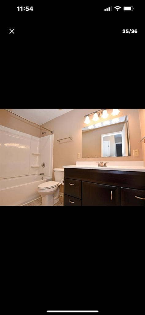 Room in a detached house