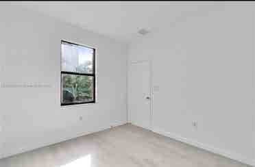 Beautiful room for rent!!!