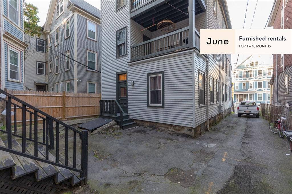 4 BR in Boston