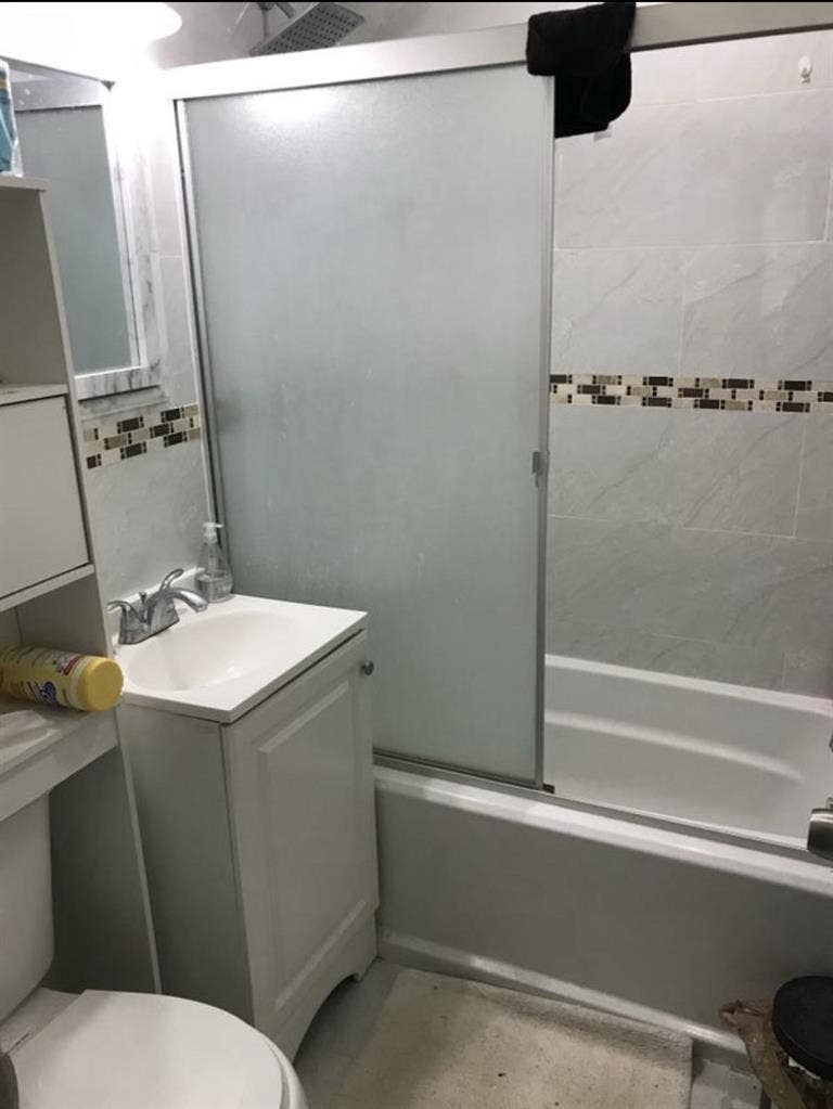 TAKEN
Medium room