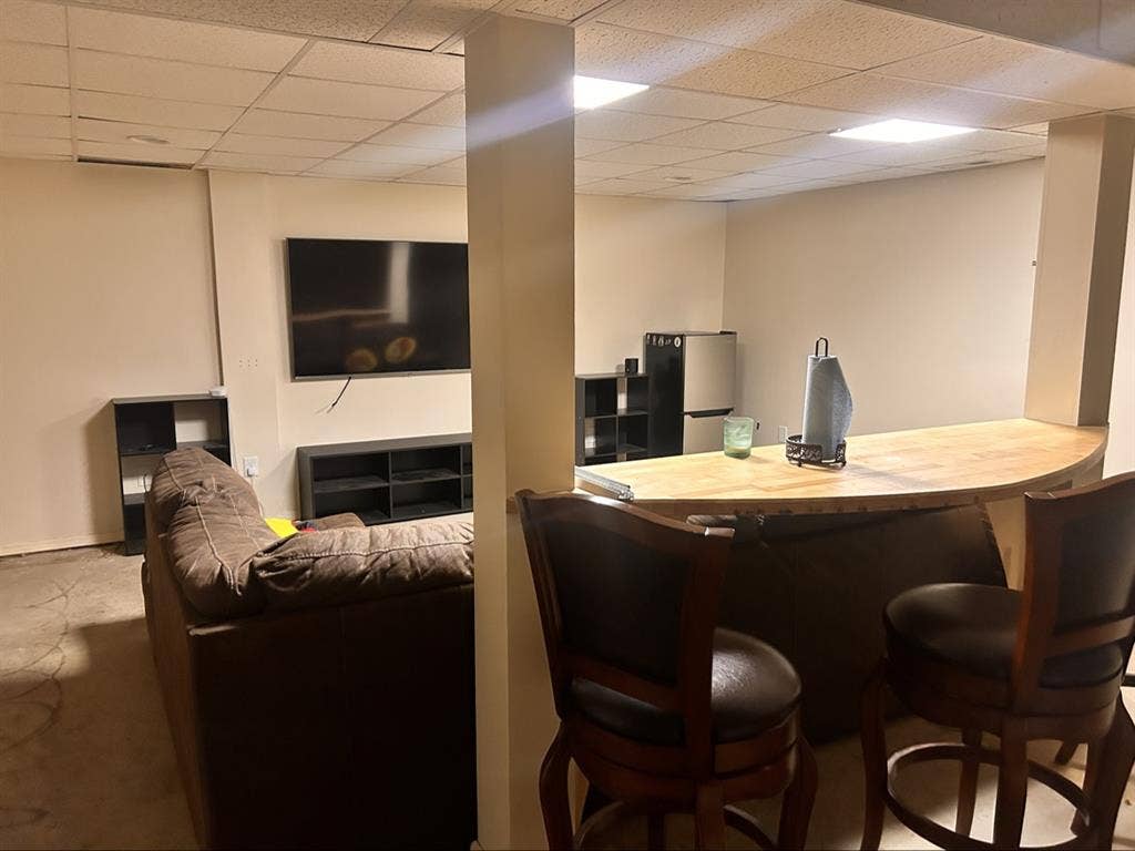 Roommate wanted