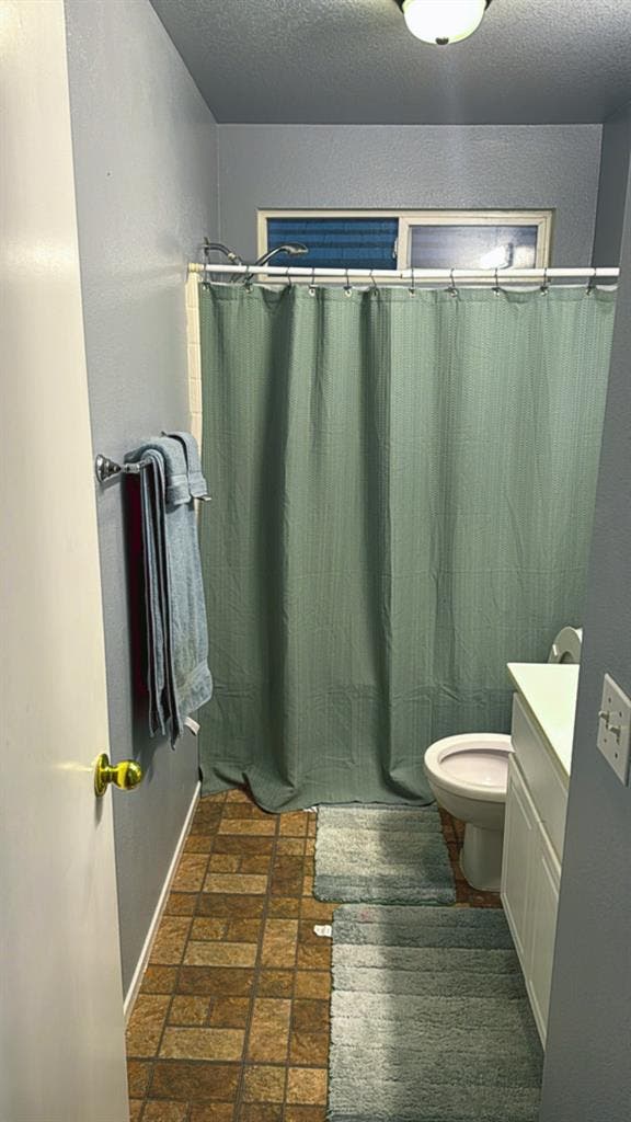 Private bed and bath available