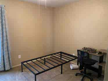 Looking for roommate in Roanoke TX