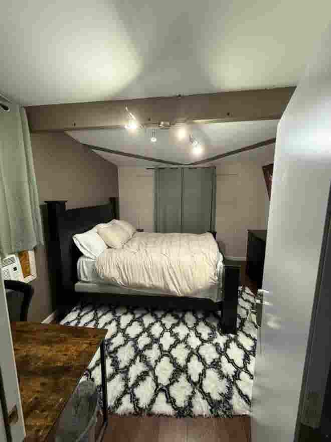 Furnished Room (Utilities Included)