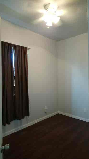 1 Bedroom Apartment/Private Laundry