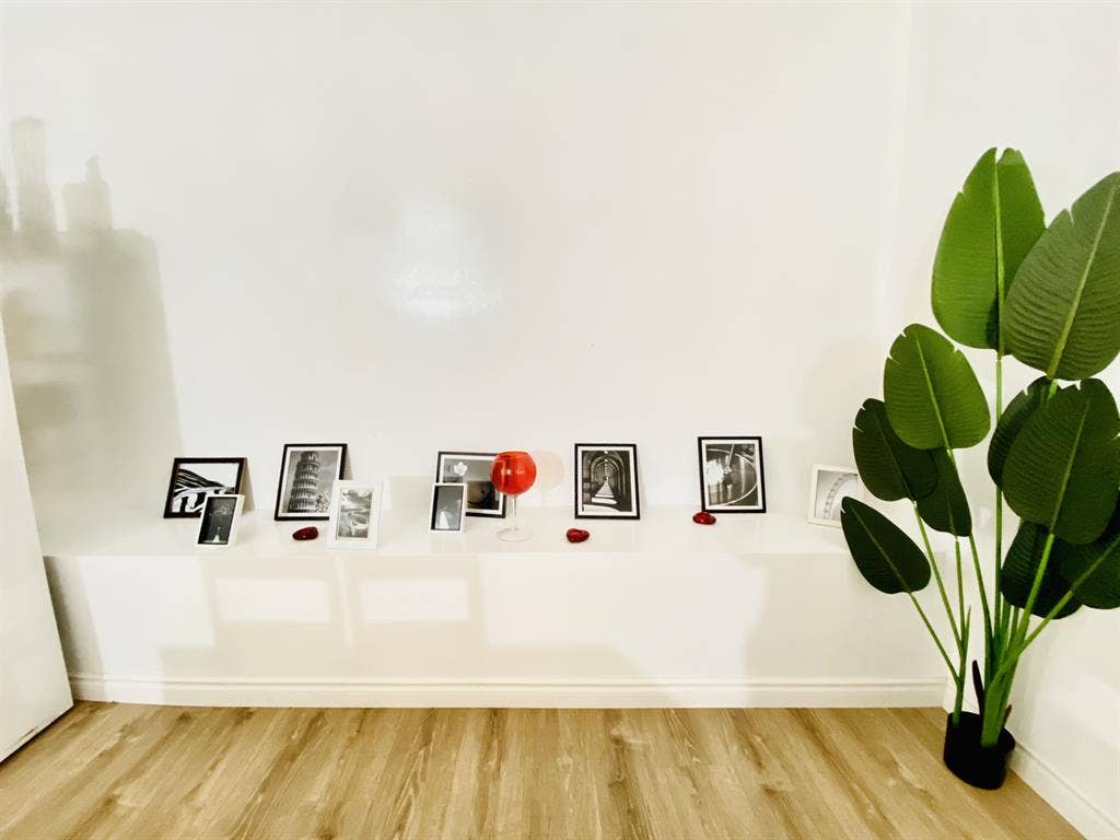 Warm Studio Full Furnished