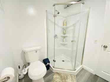 Warm Studio Full Furnished