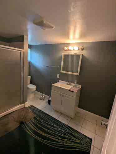Basement Bedroom w/ Den & full bath