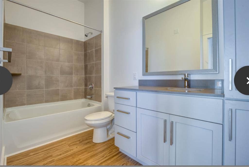 Uptown Sublet Available