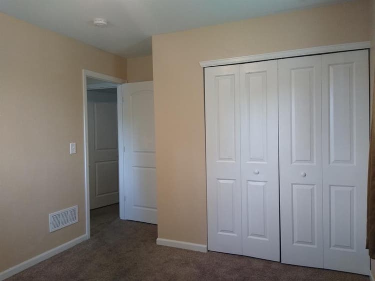 Unfurnished room