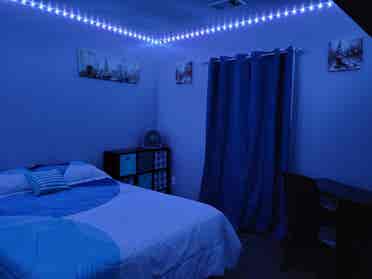 Large Room 4 Rent (Safe) - Kennesaw