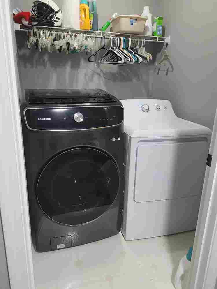 Large Room 4 Rent (Safe) - Kennesaw