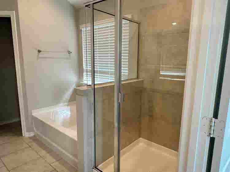 Private Master Bedroom & Bathroom