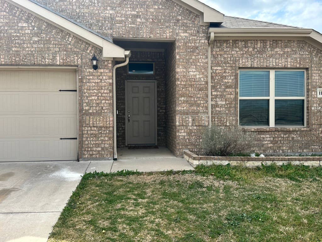 Private Master Bedroom & Bathroom