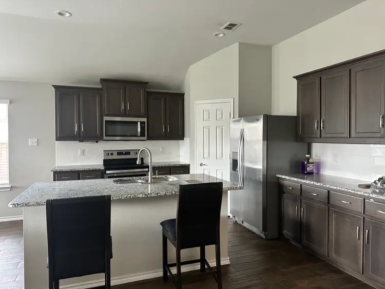 Private Master Bedroom & Bathroom
