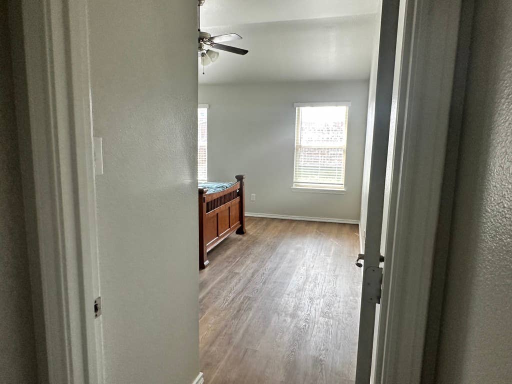 Private Master Bedroom & Bathroom