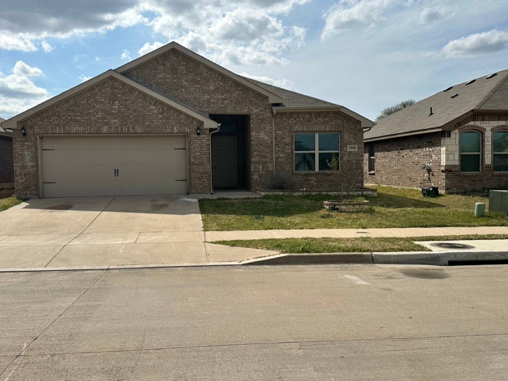 Private Master Bedroom & Bathroom