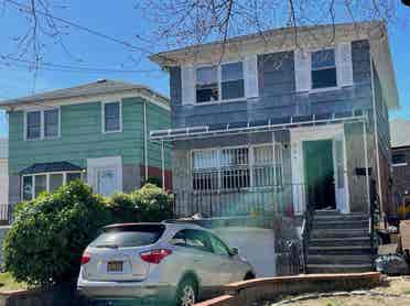 Newly Renovated Cozy Detached