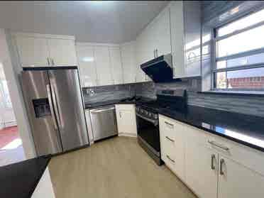 Newly Renovated Cozy Detached