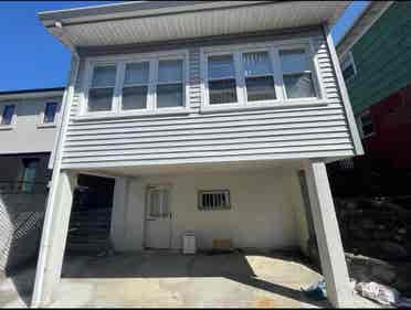 Newly Renovated Cozy Detached