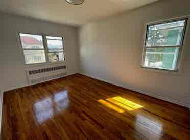 Newly Renovated Cozy Detached