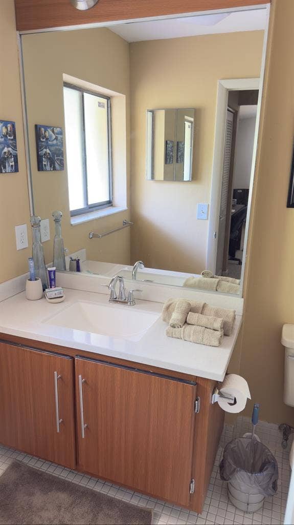 Furniture Master Bedroom for Rent.