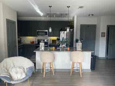 sq apt with spare room
