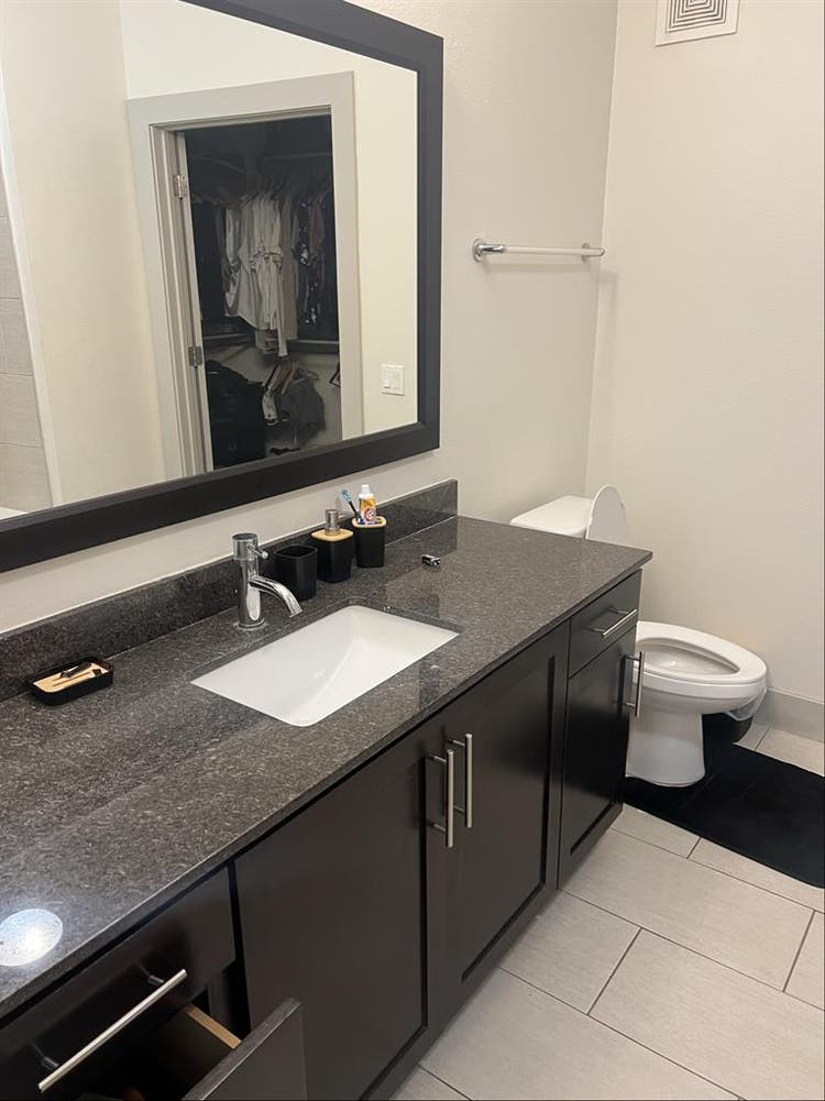 Awesome Master suite for rent!