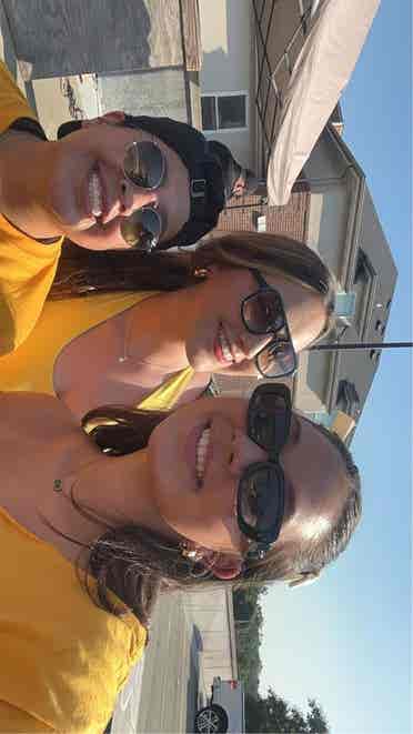 Looking for a fourth Roommate!!