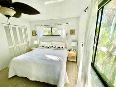 Botanical house share, Sarasota