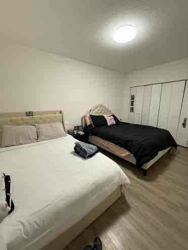 Shared & Private Room to Rent
