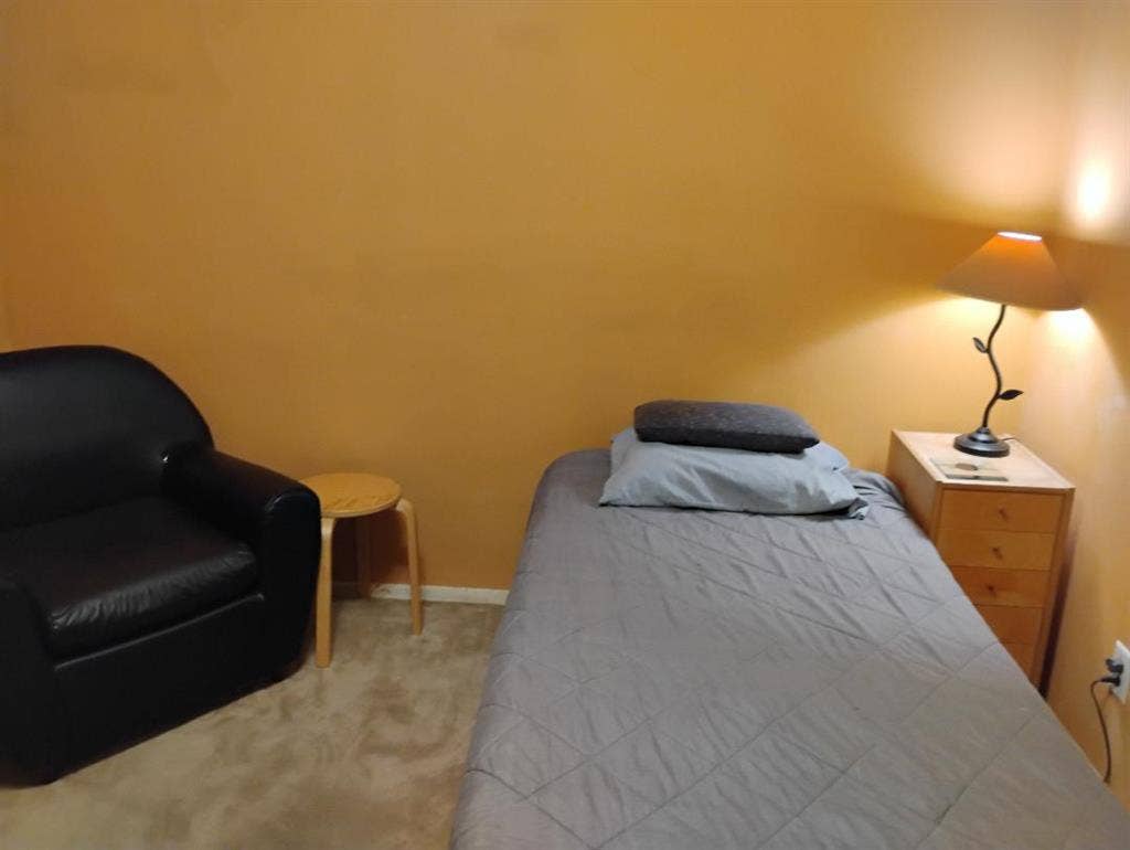 GUYS...Great Homeshare...NOW!