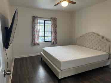 TWO PRIVATE ROOMS FOR RENT