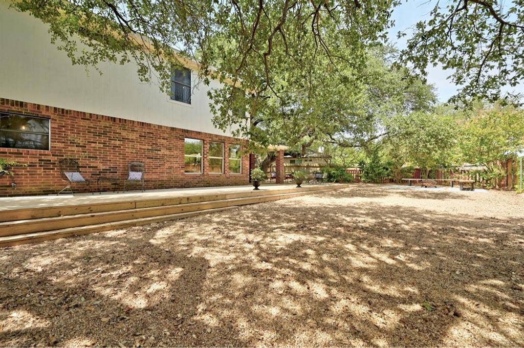 Newly renovated looking for 
roommat