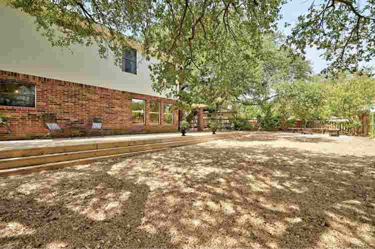Newly renovated looking for 
roommat