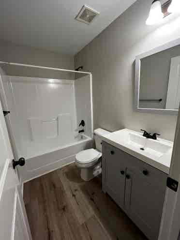 Room With a Vibe 🛋️ Pet Friendly!!