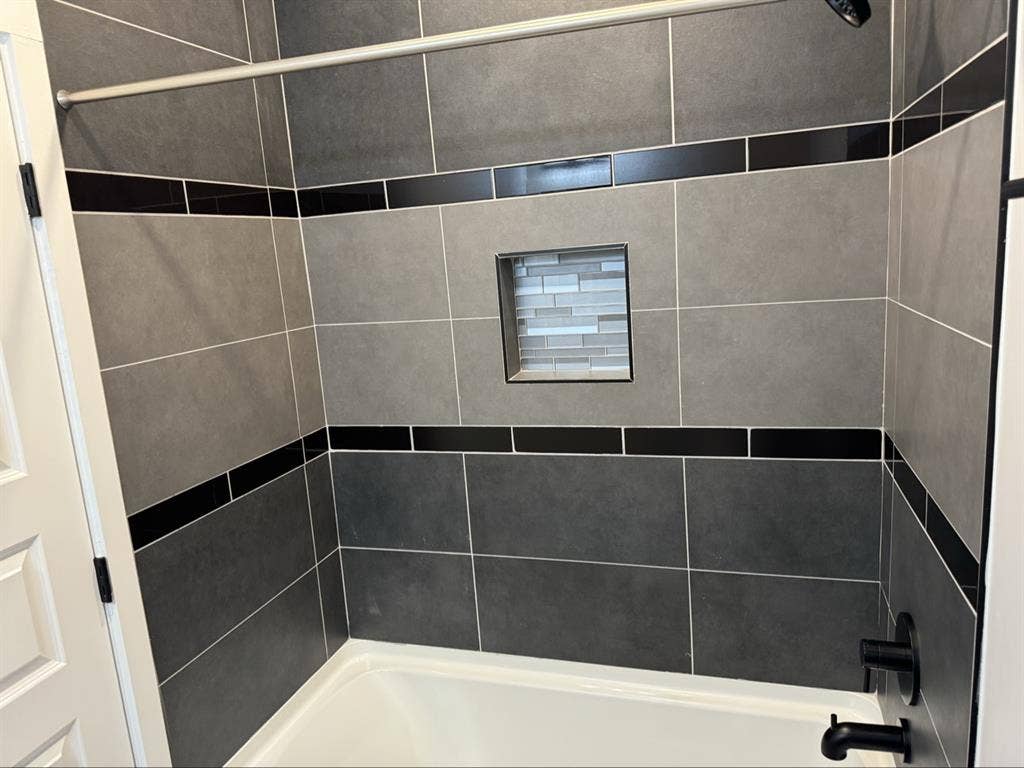 Looking for roommate ASAP