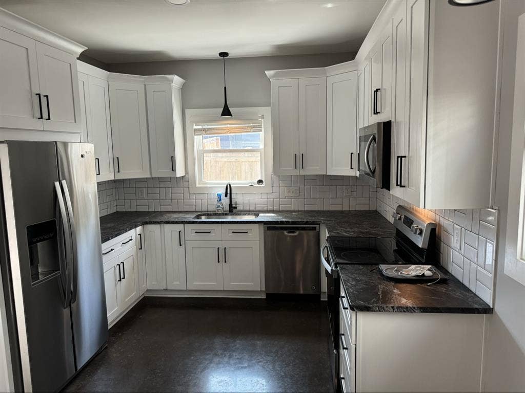 Looking for roommate ASAP