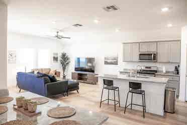 Fully Furnished !