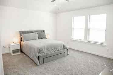 Fully Furnished !