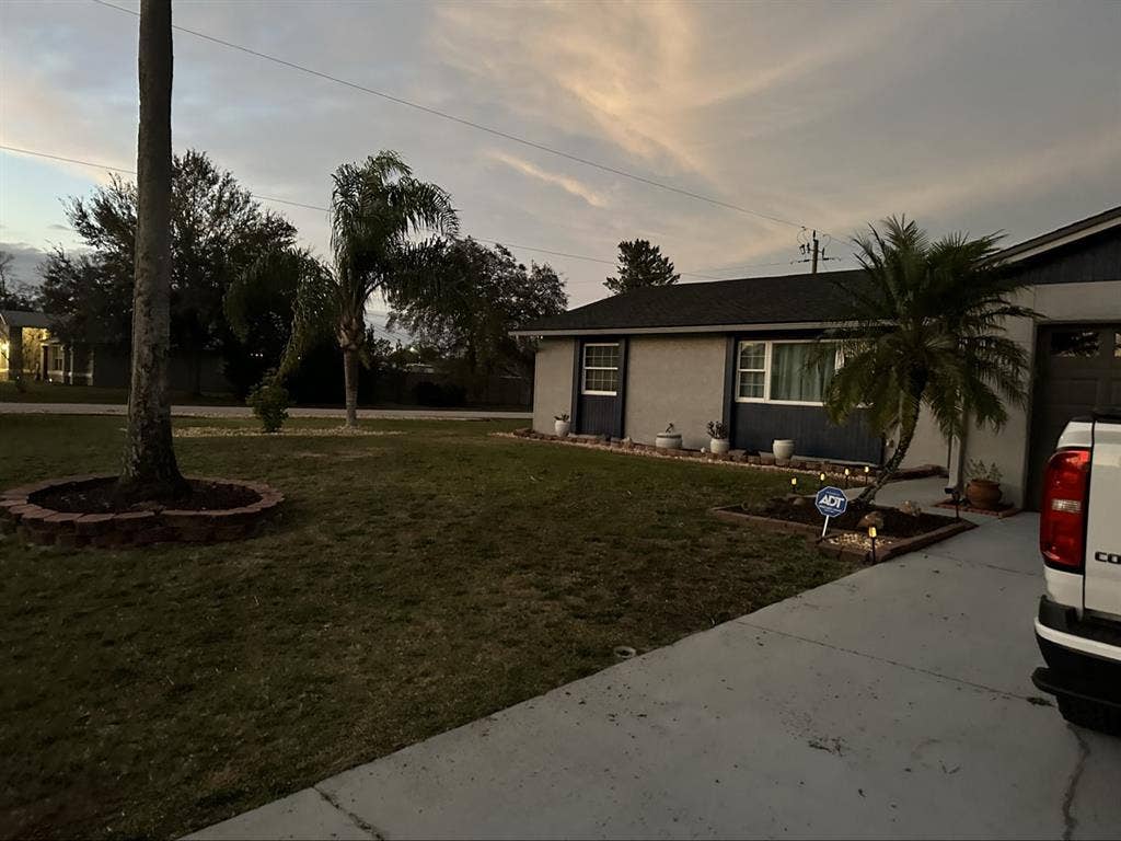 Looking for a roommate!!