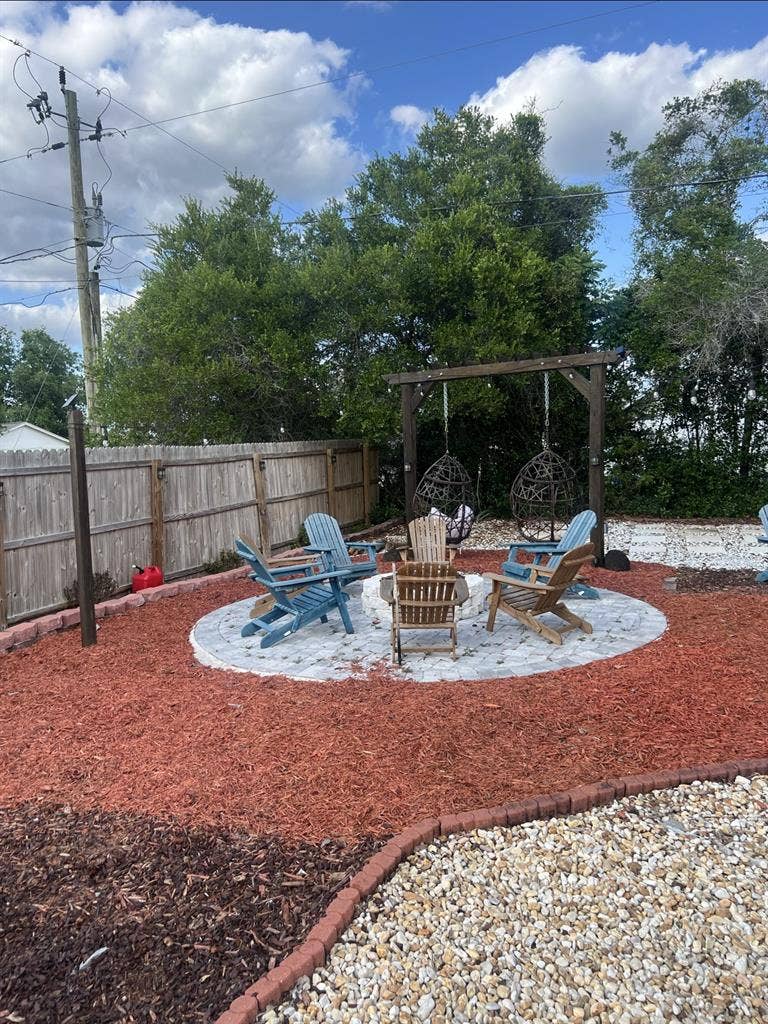 Looking for a roommate!!