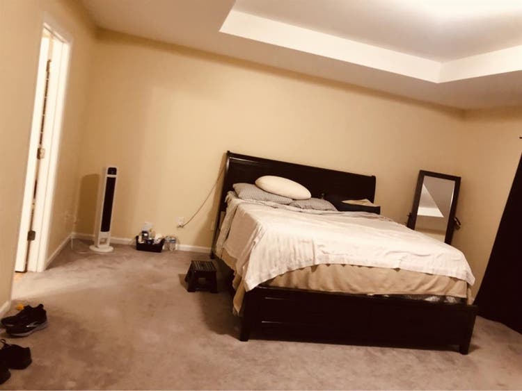 Room for rent in Holly springs, NC