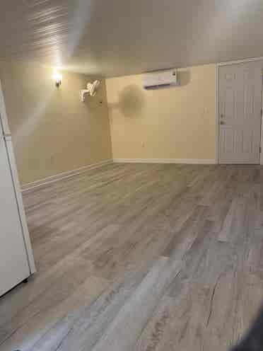EFFICIENCY FOR RENT