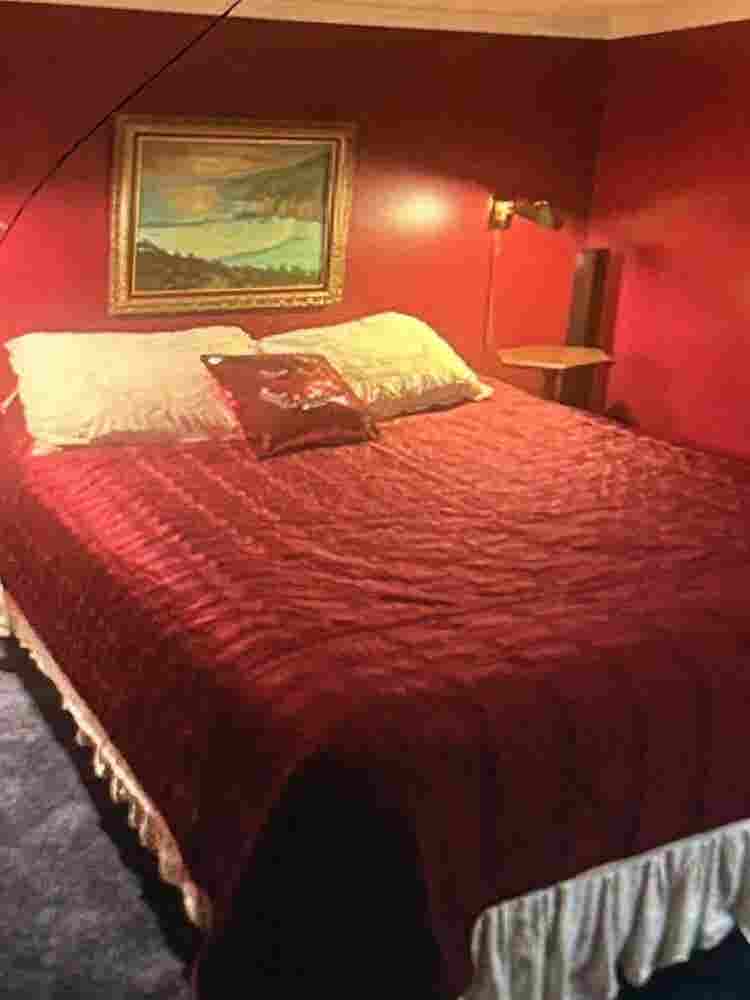 Beautiful Furnished  Suite