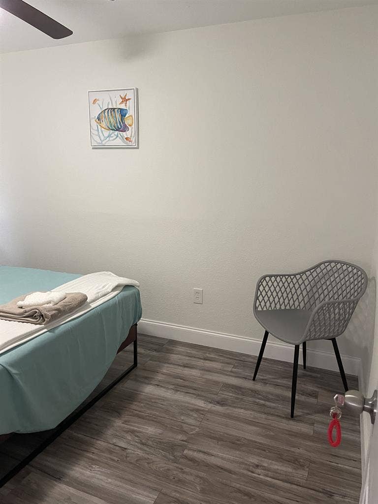 Private Room with Share bathroom
