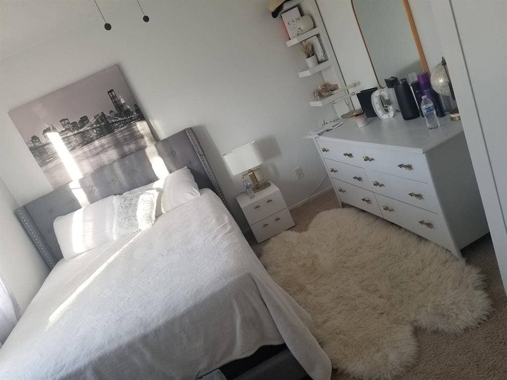 FOUR FURNISHED ROOMS $.